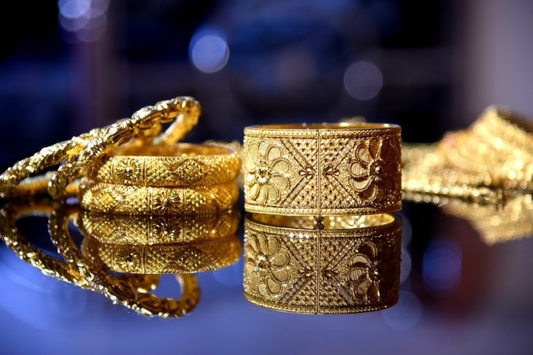 Read more about the article 4 Excellent Tips On Selecting Your Wedding Jewelry
